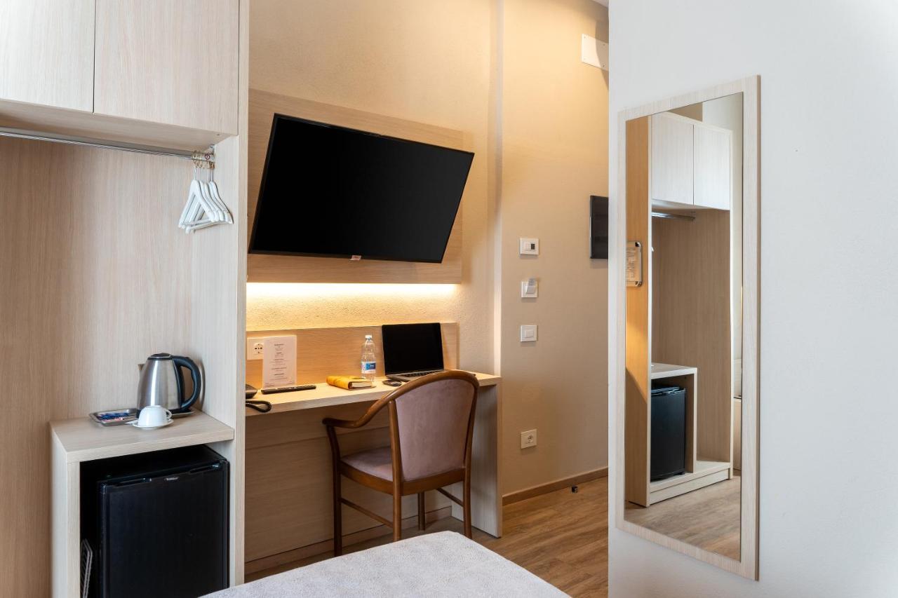 Hotel Victoria Cuneo Ngoại thất bức ảnh