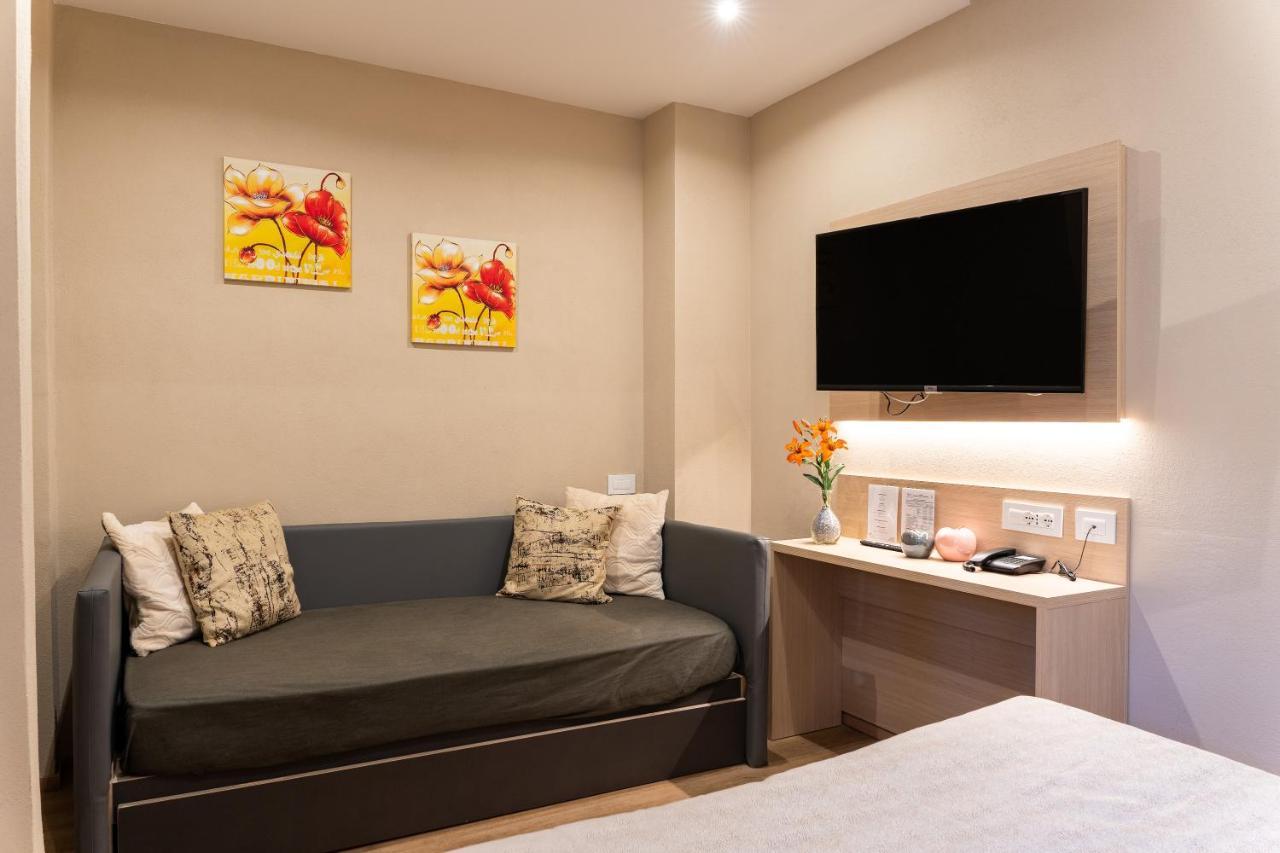 Hotel Victoria Cuneo Ngoại thất bức ảnh