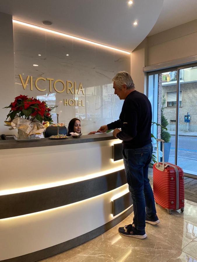Hotel Victoria Cuneo Ngoại thất bức ảnh